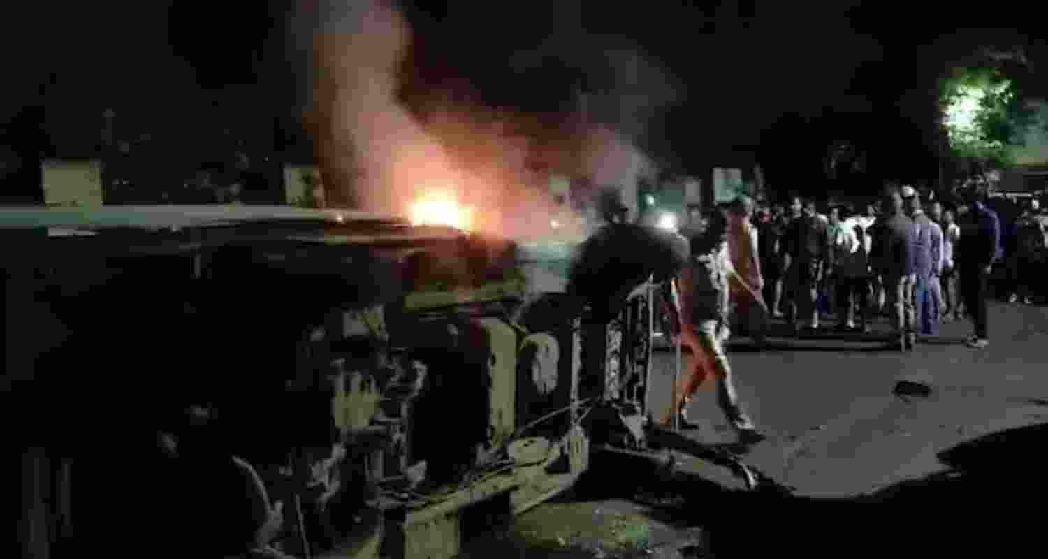 Police deploy 200 men after violent clash in Kolhapur.