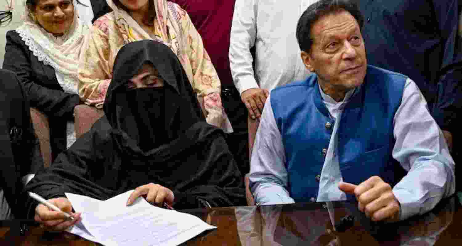 Former Prime Minister Pakistan Imran Khan & His Wife Bushra Khan. Image X.