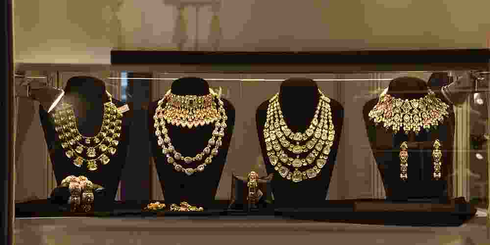 Gems, jewellery exports dip 18.79 pc to USD 2 bn in August: GJEPC