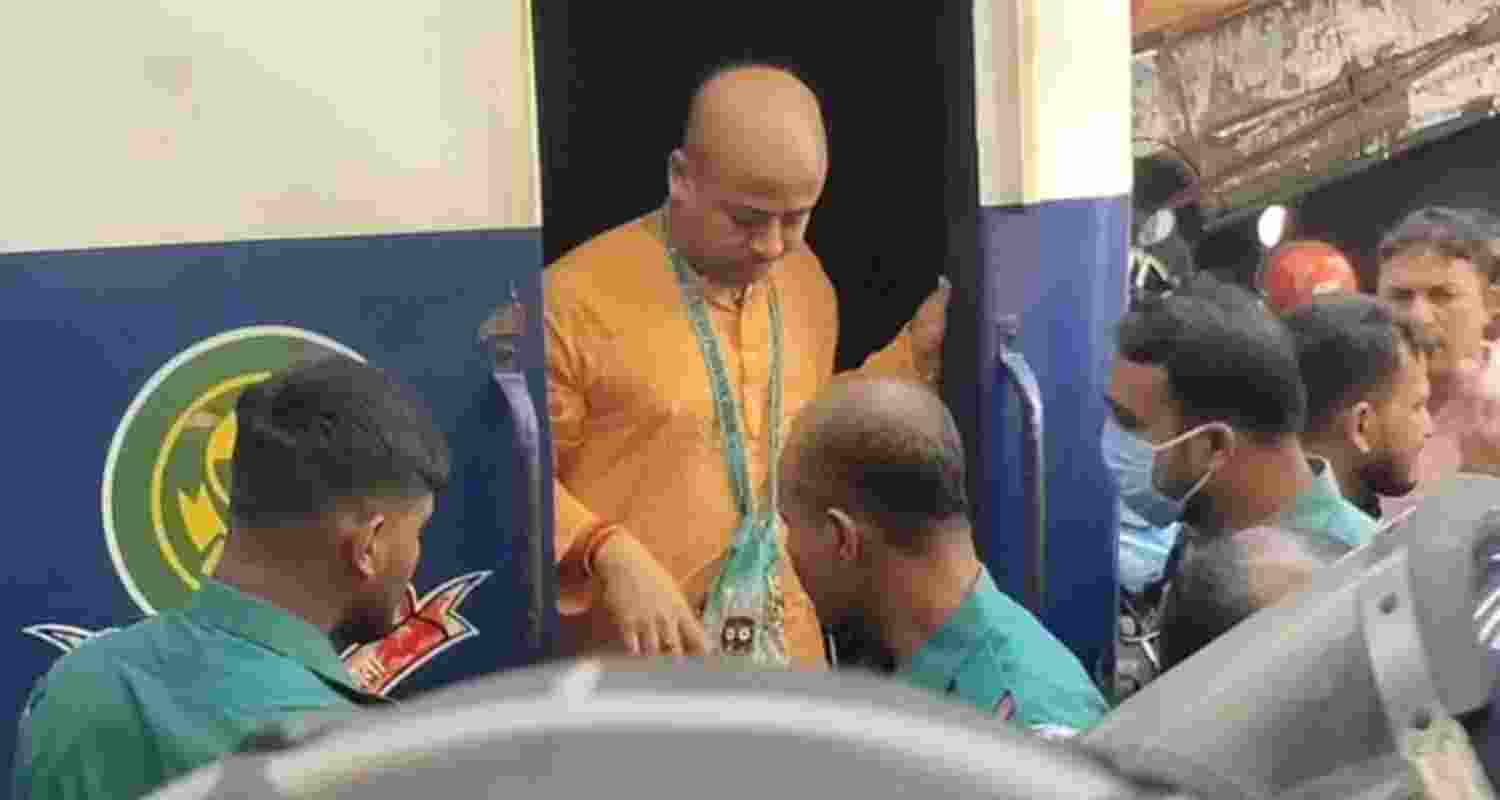 Hindu religious leader Chinmay Krishna Das Prabhu was sent to jail in Bangladesh. Image: X