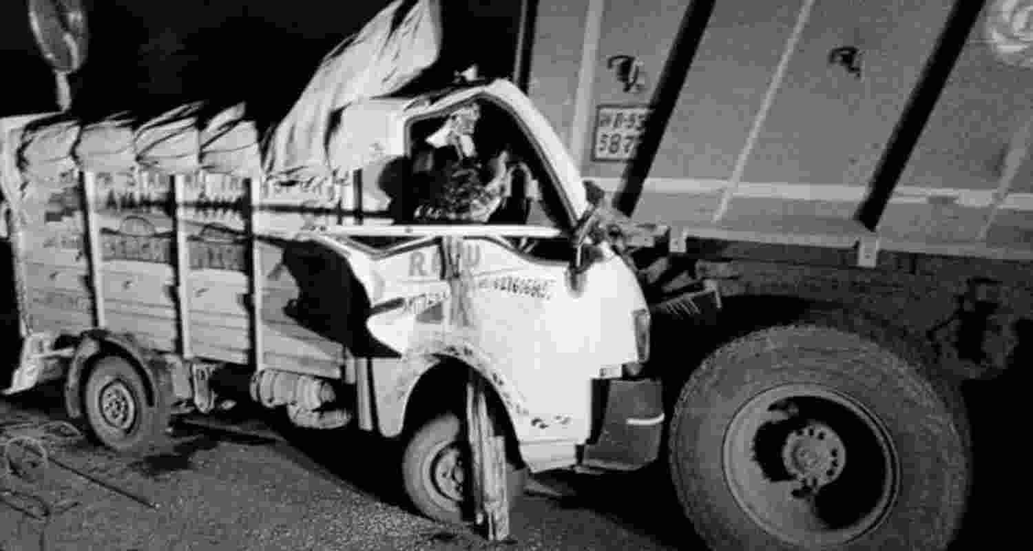 Four family members died and five were injured after a matador van hit a parked dumper truck on NH-19 in West Bengal’s Hooghly district, police said.