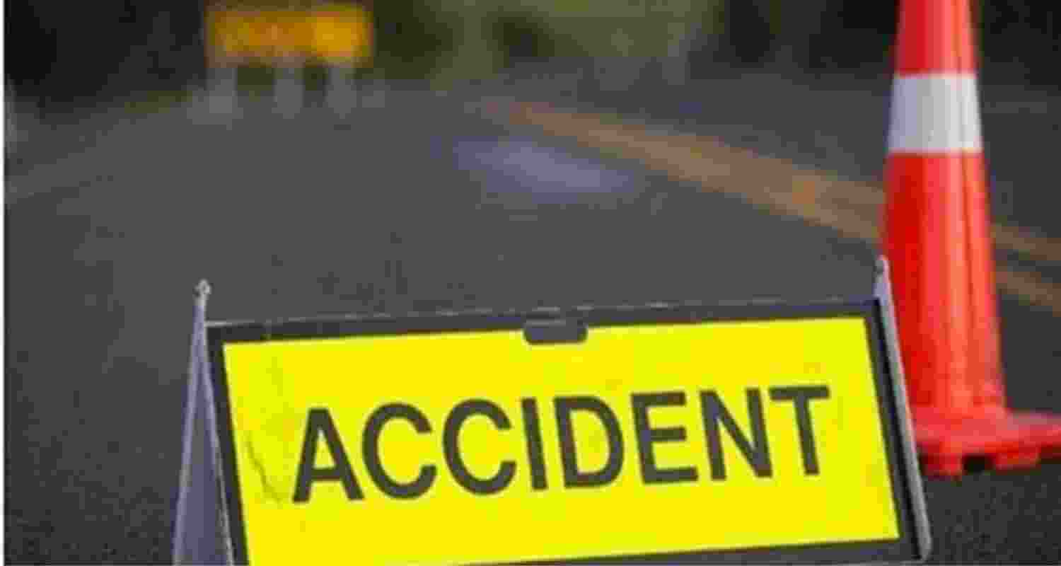 Road accident in Murshidabad claims five lives, 10 injured