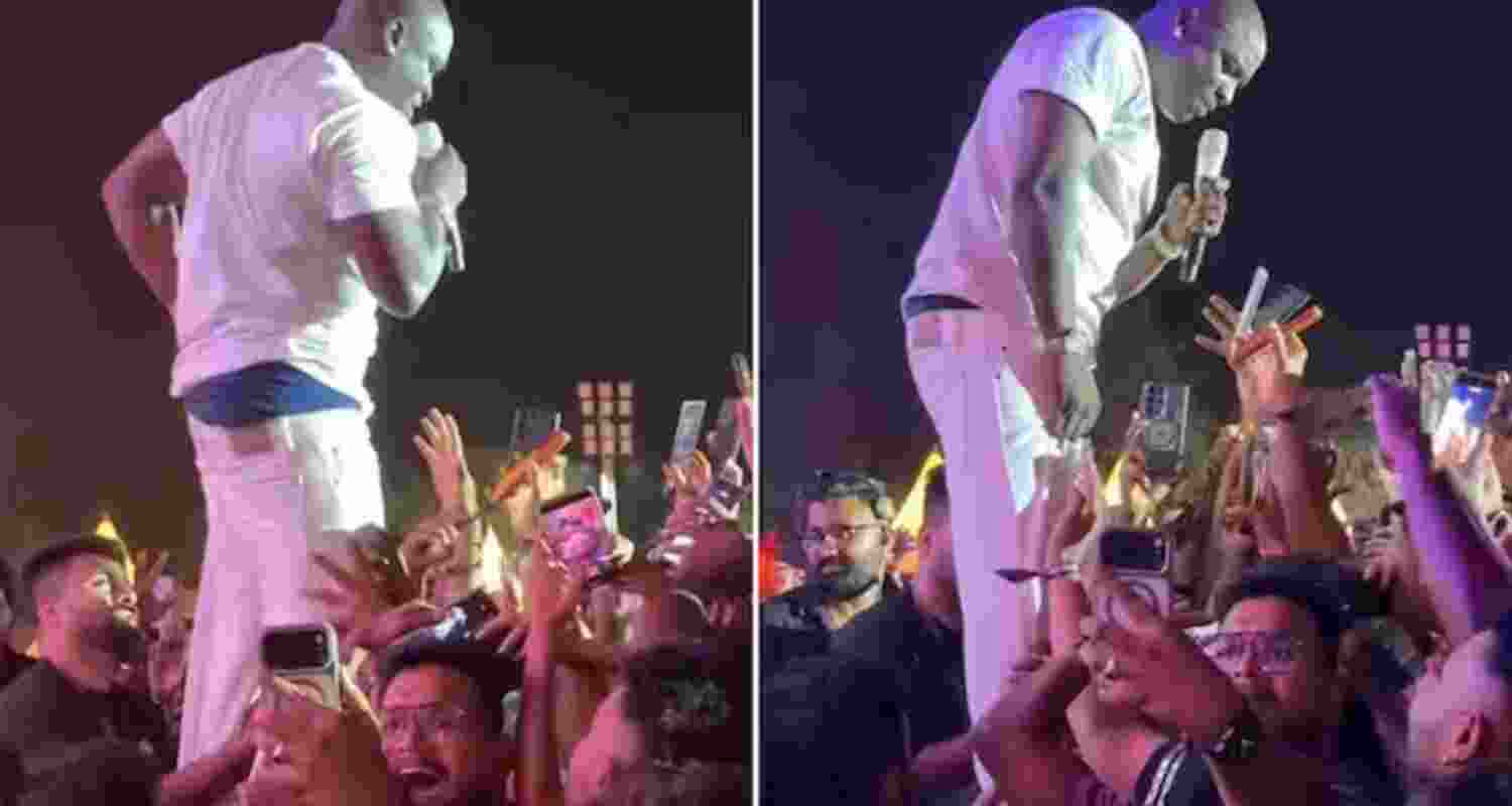 Screengrab from the video of Akon's Bengaluru concert.