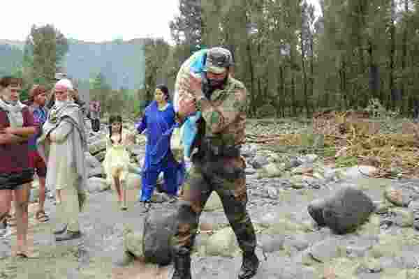 Army rescues stranded pilgrims at Machail temple, chaos prevails