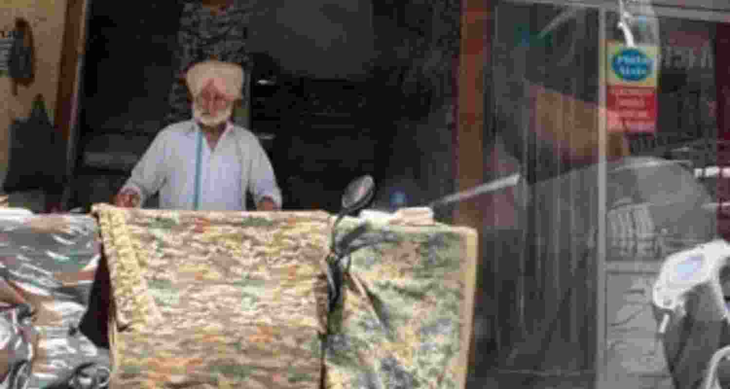 Joint Army-Police operation uncovers fake uniform racket in R'than