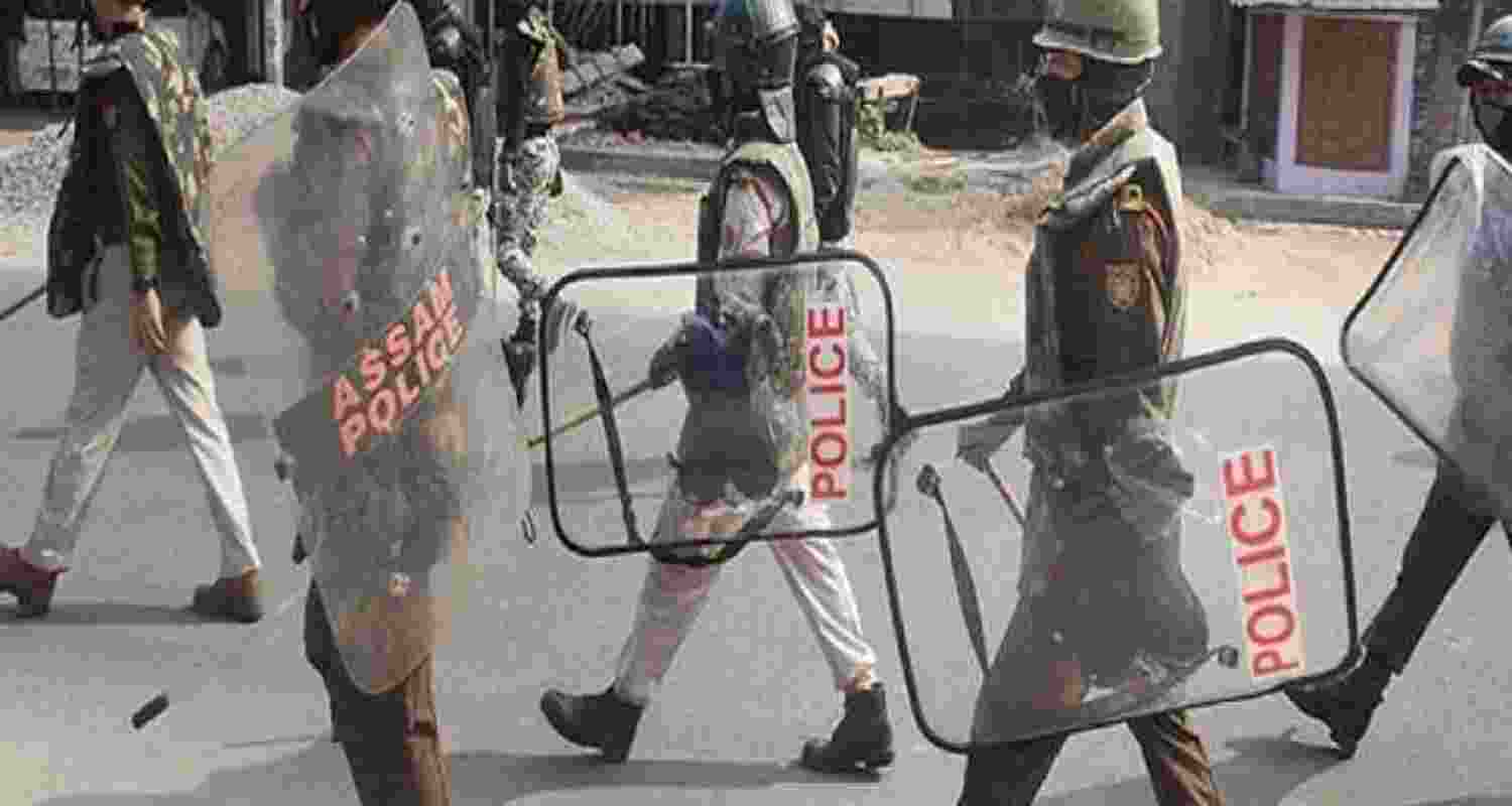 10 militants from newly-formed DHDU surrender in Assam