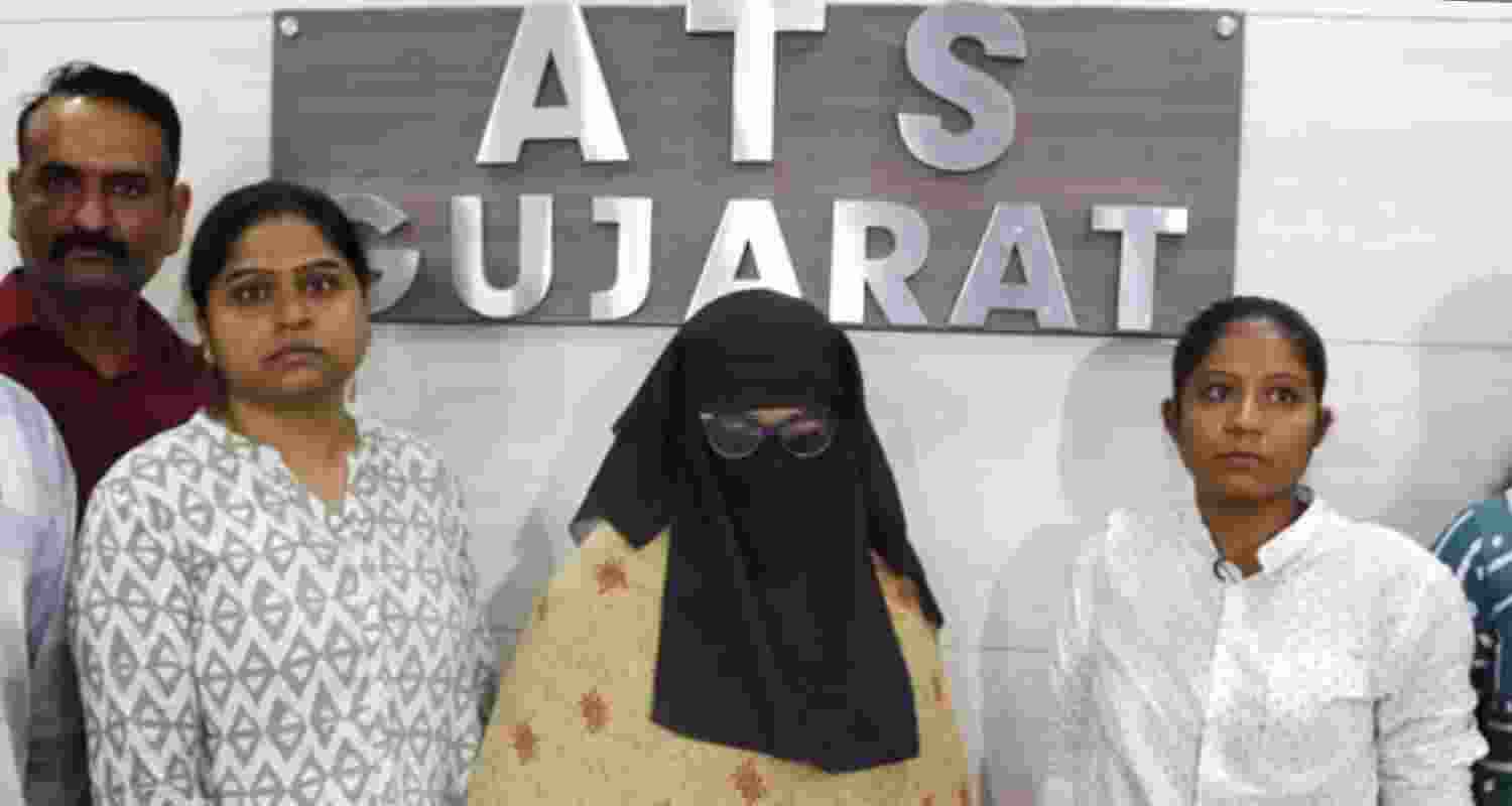 Shama urged Pak Army chief to invade India during Op Sindoor