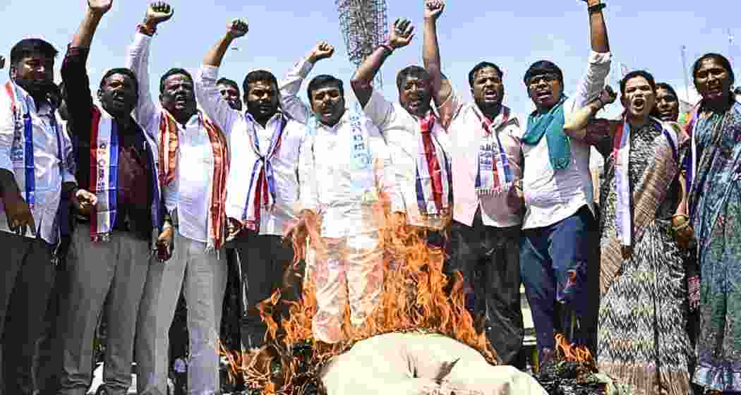 Members of the BC Welfare Association protest in Hyderabad on October 10 against the High Court’s interim stay on the government order granting 42 percent reservation for Backward Classes in Telangana’s local bodies.