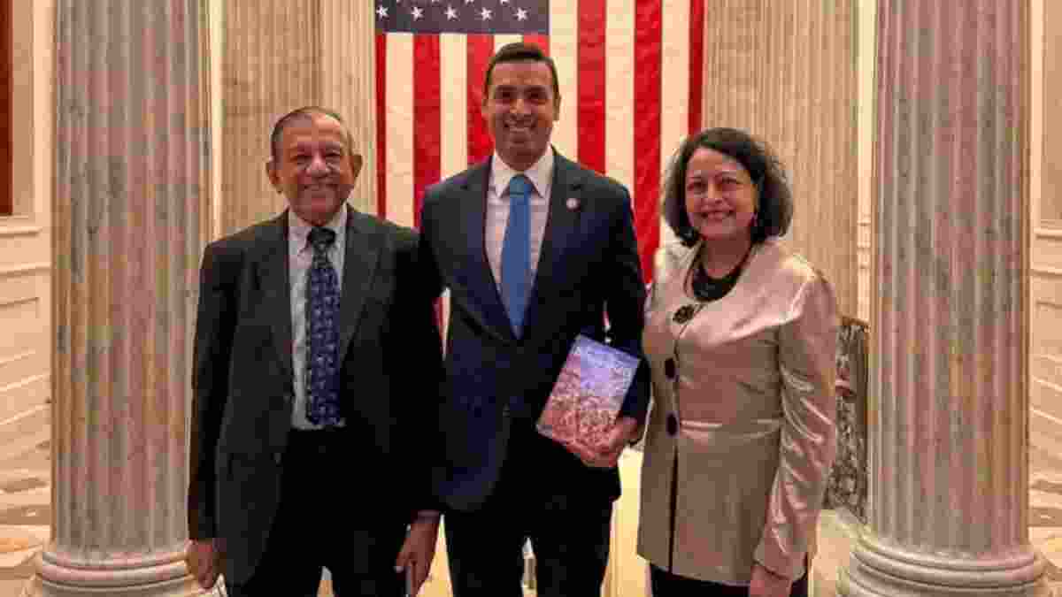 Congressman Suhash Subramanyam takes oath on Gita