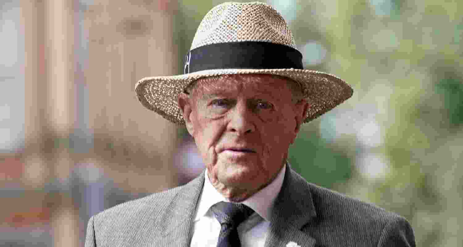  Geoffrey Boycott has also cautioned England against getting complacent and overconfident.