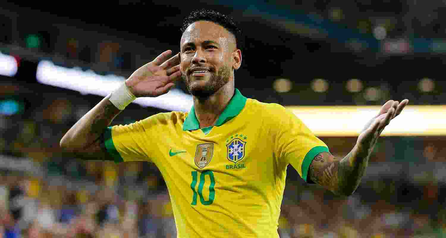 Neymar Jr. celebrates a goal.