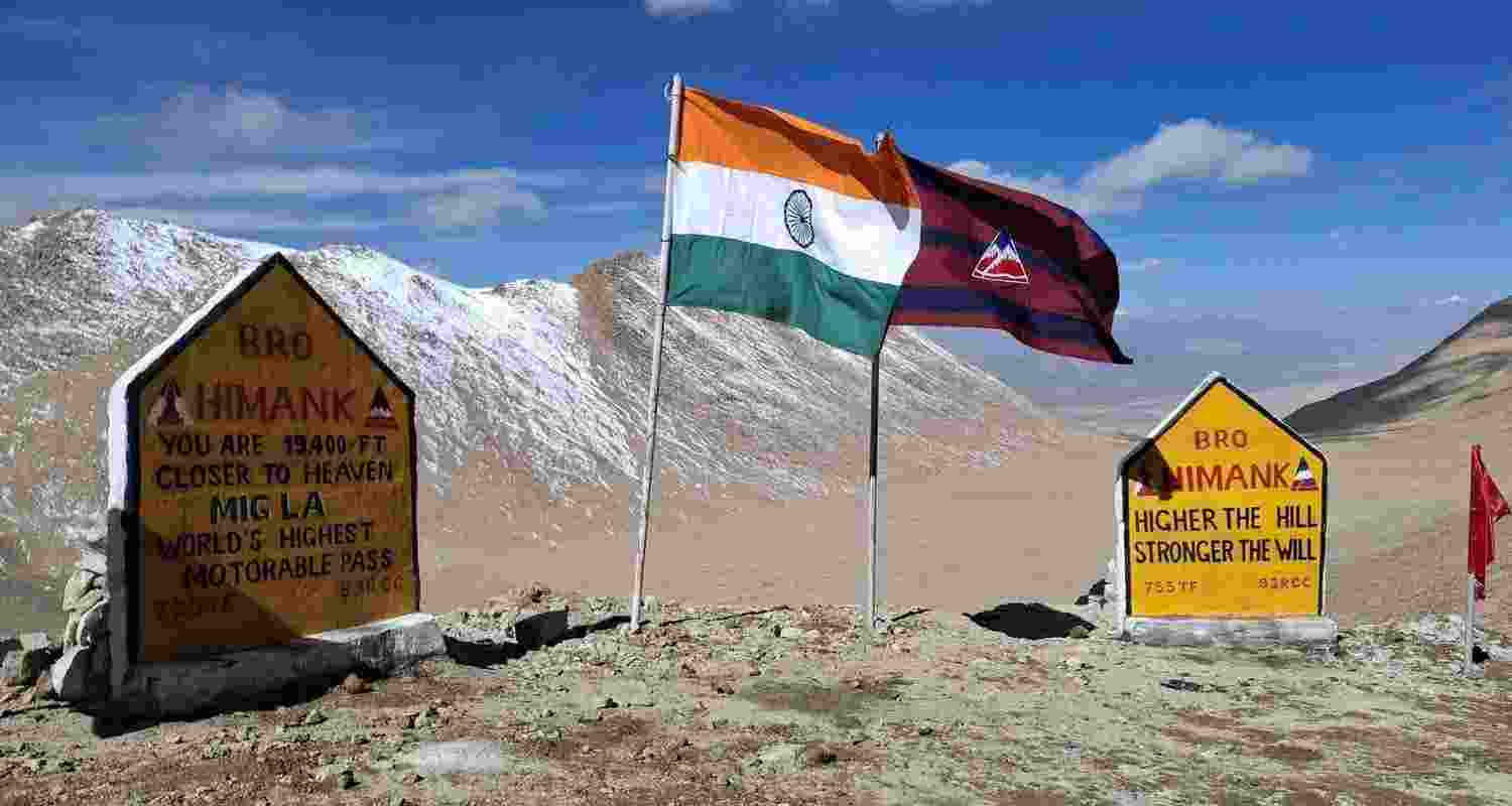 BRO’s Project Himank builds the world’s highest motorable road at Mig La Pass. 