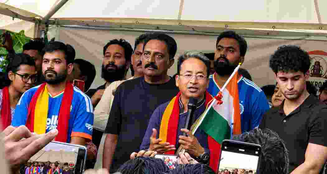 Climate activist Sonam Wangchuk (centre), CJP founder Abhijeet Dipke, actor Prakash Raj and other party members address students and activists during a protest over alleged examination irregularities in Bengaluru on Sunday.