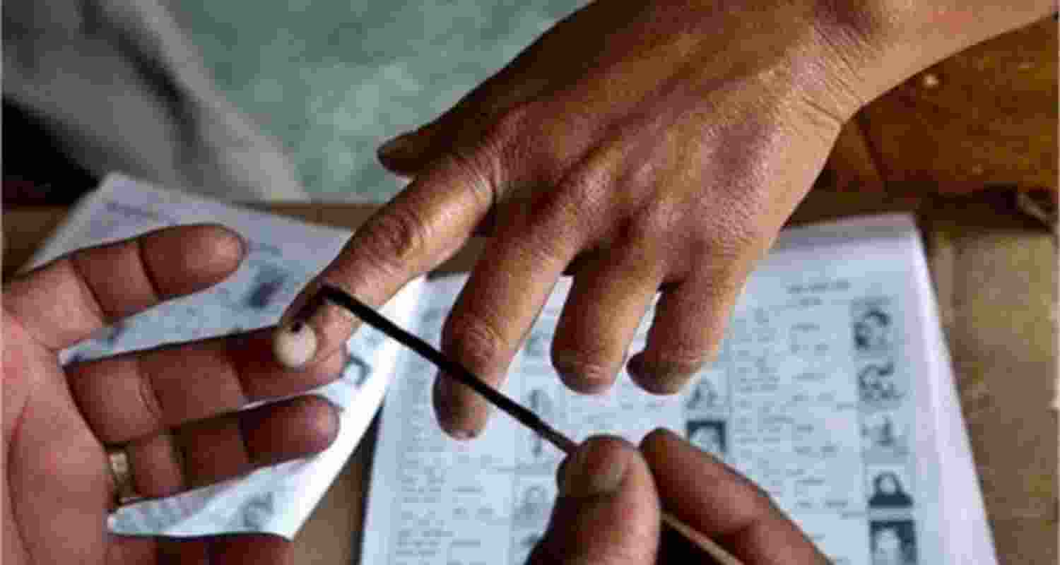 Over 72 pc voting in Himachal local body polls