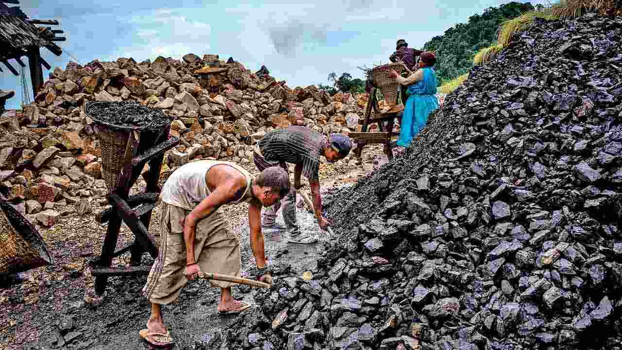 Coal production up 7.4% in October; dispatches hit 82.89 MT