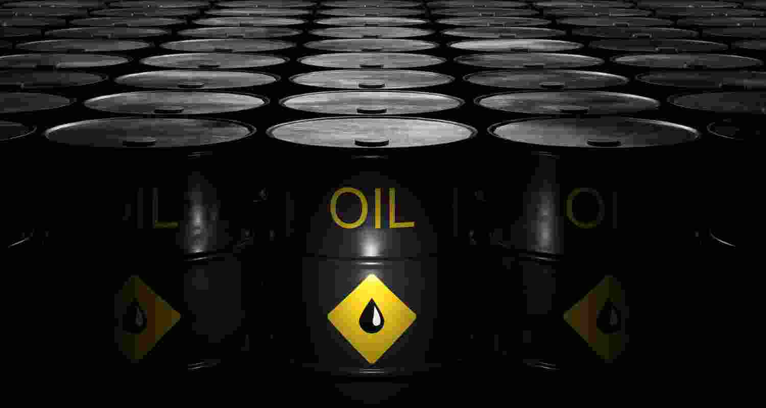 Oil prices surge above $106 as Trump signals escalation against Iran; global stocks fall, gold drops, and investors brace for prolonged market volatility.