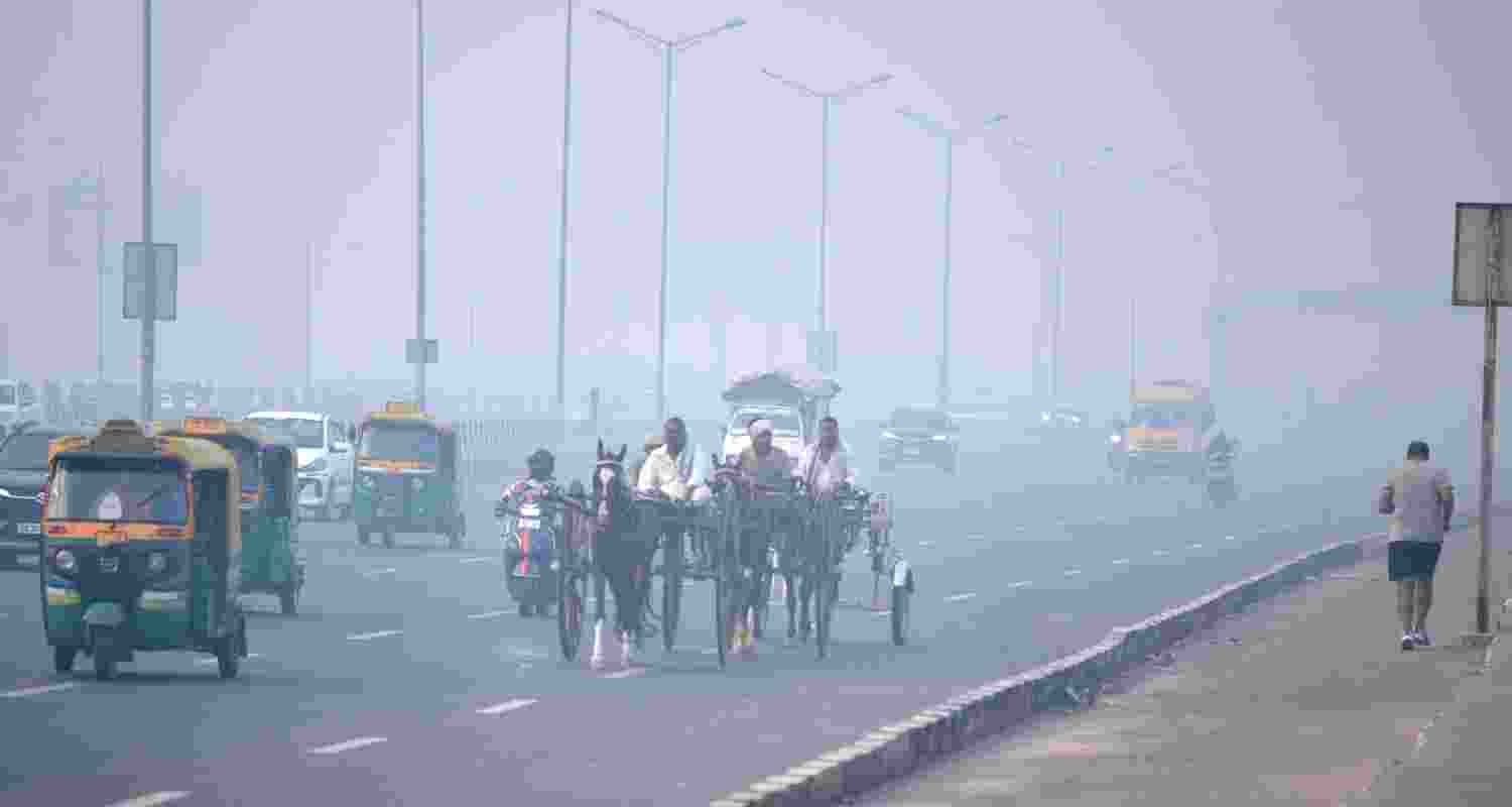 Delhi bans BS III, IV vehicles amid 'severe' air quality