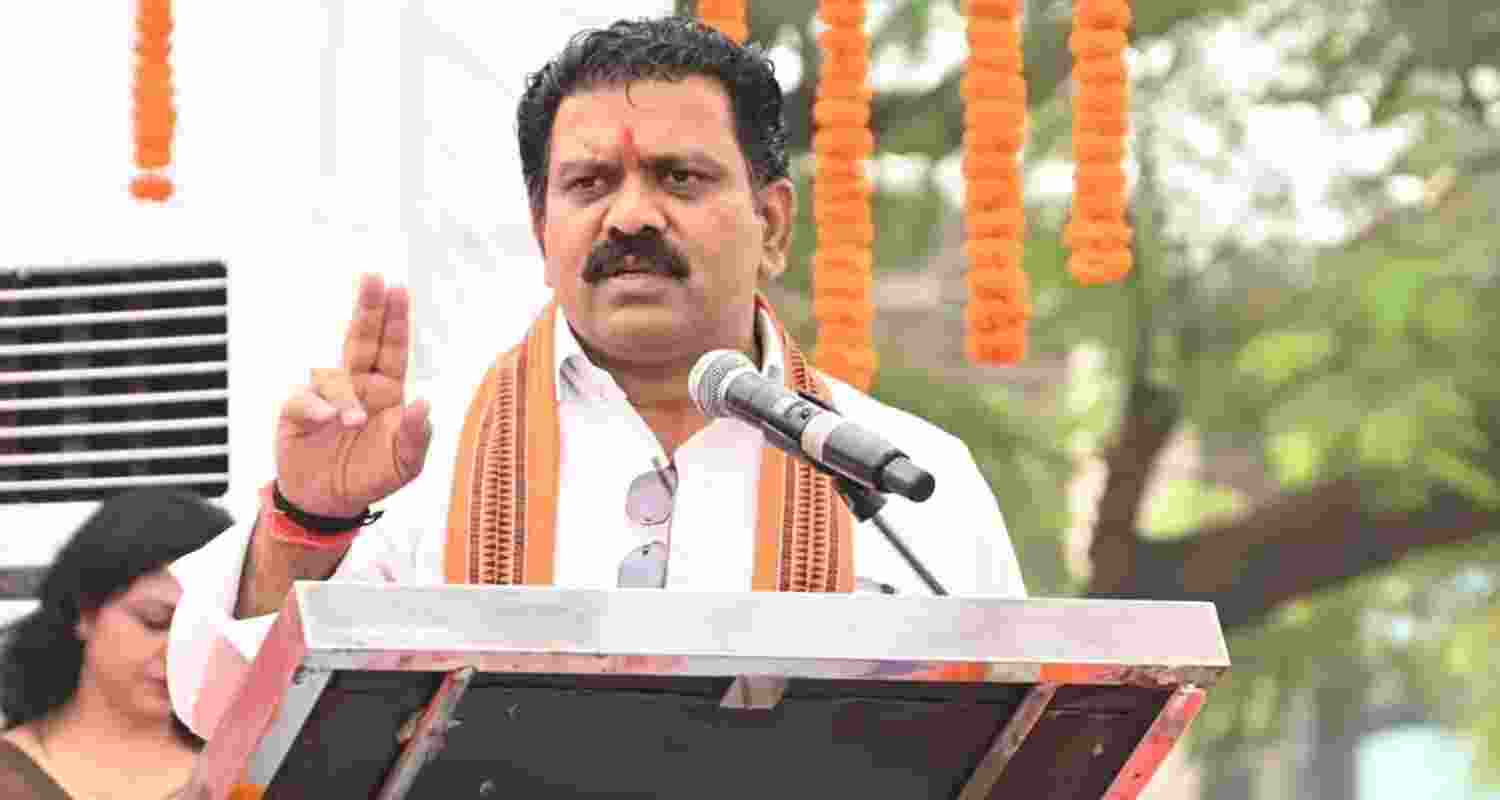 Chhatisgarh offers incentives for 'Naxal-Free' villages