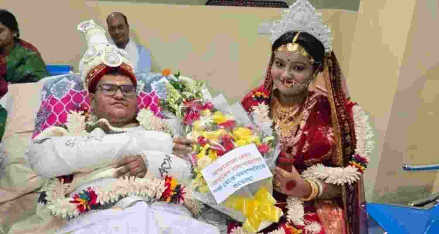 Amrita Sarkar married her bedridden fiancé Anand Saha on a hospital bed.
