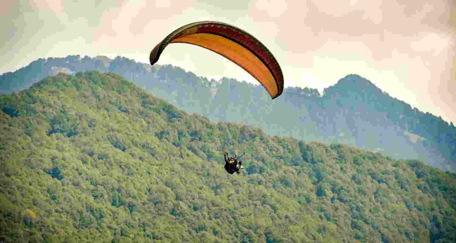 Tourist dies in paragliding crash in Dharamsala