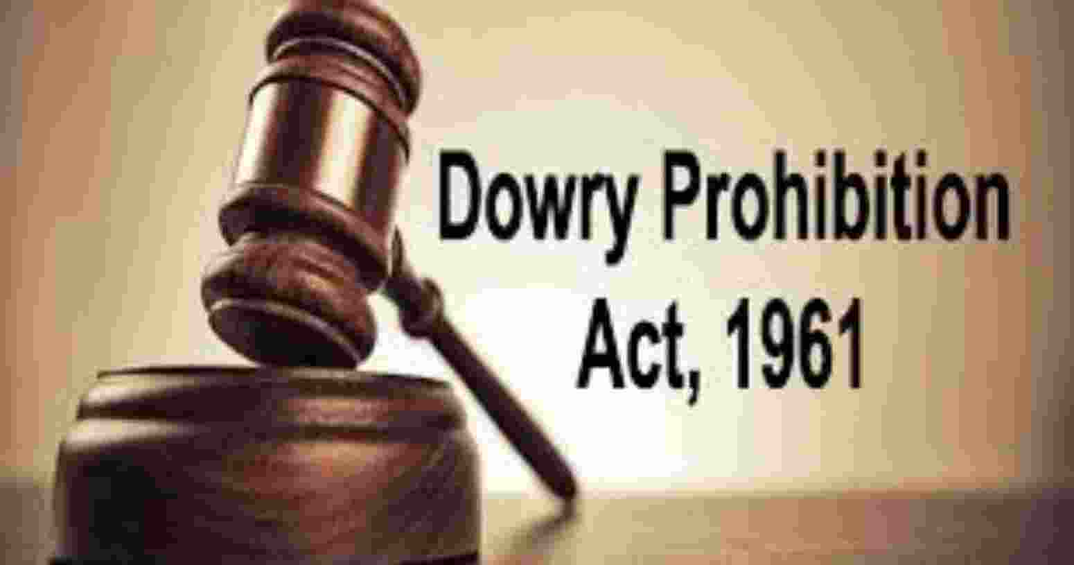 Dowry 'givers' can't be prosecuted in complaint against 'takers'