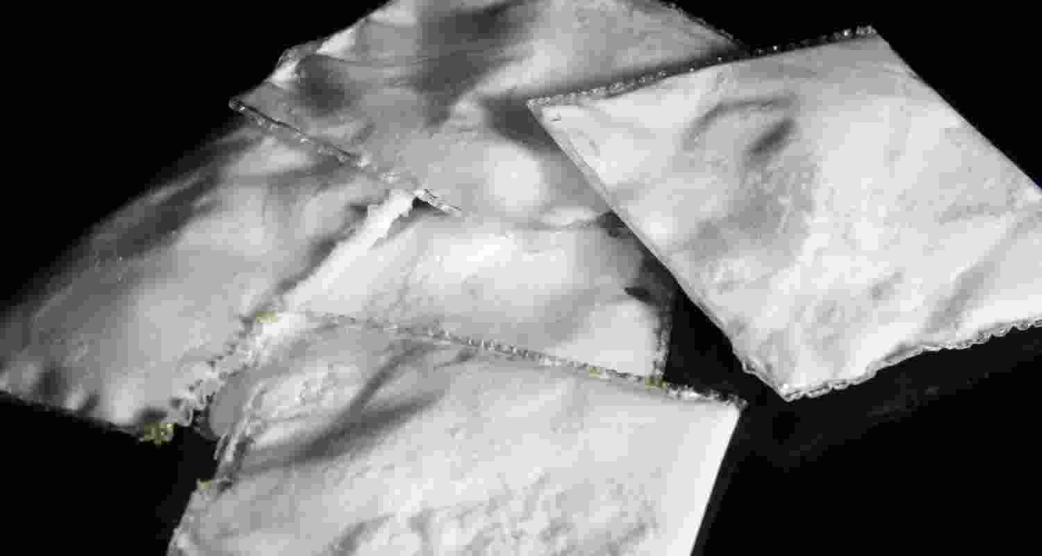 J&K Police seize drugs worth Rs 7 crore in 15 days of Nasha Mukt drive, crack down on peddlers, destroy poppy crops and tighten anti-narcotics enforcement.