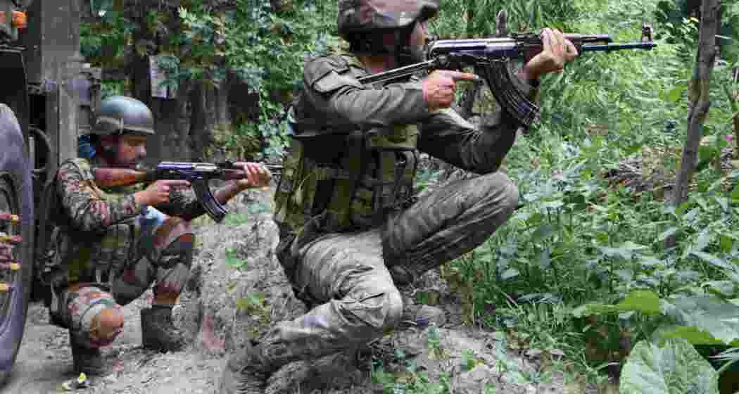 Gunfight erupts in north Kashmir’s Kupwara Gunfight erupts in north Kashmir’s Kupwara