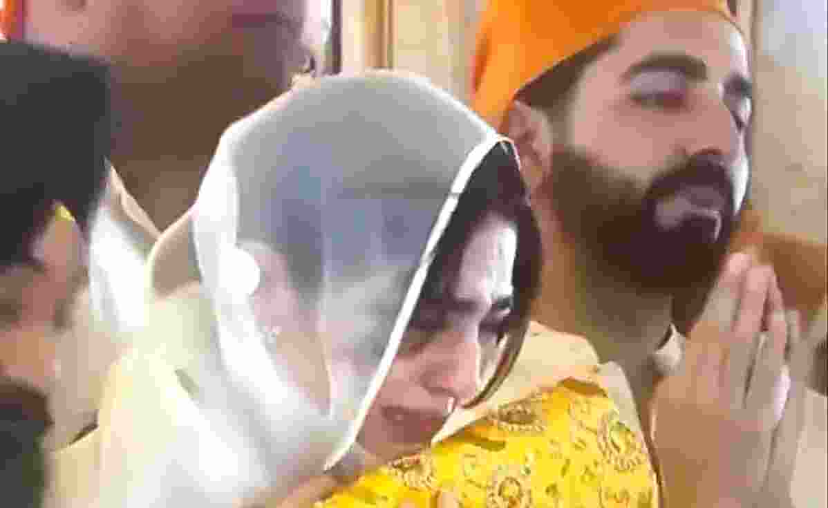 Sara Ali Khan Golden Temple Visit