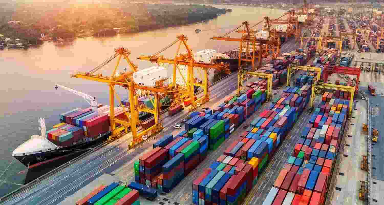 Exports rise 18 pc to USD 45.2 bn in May