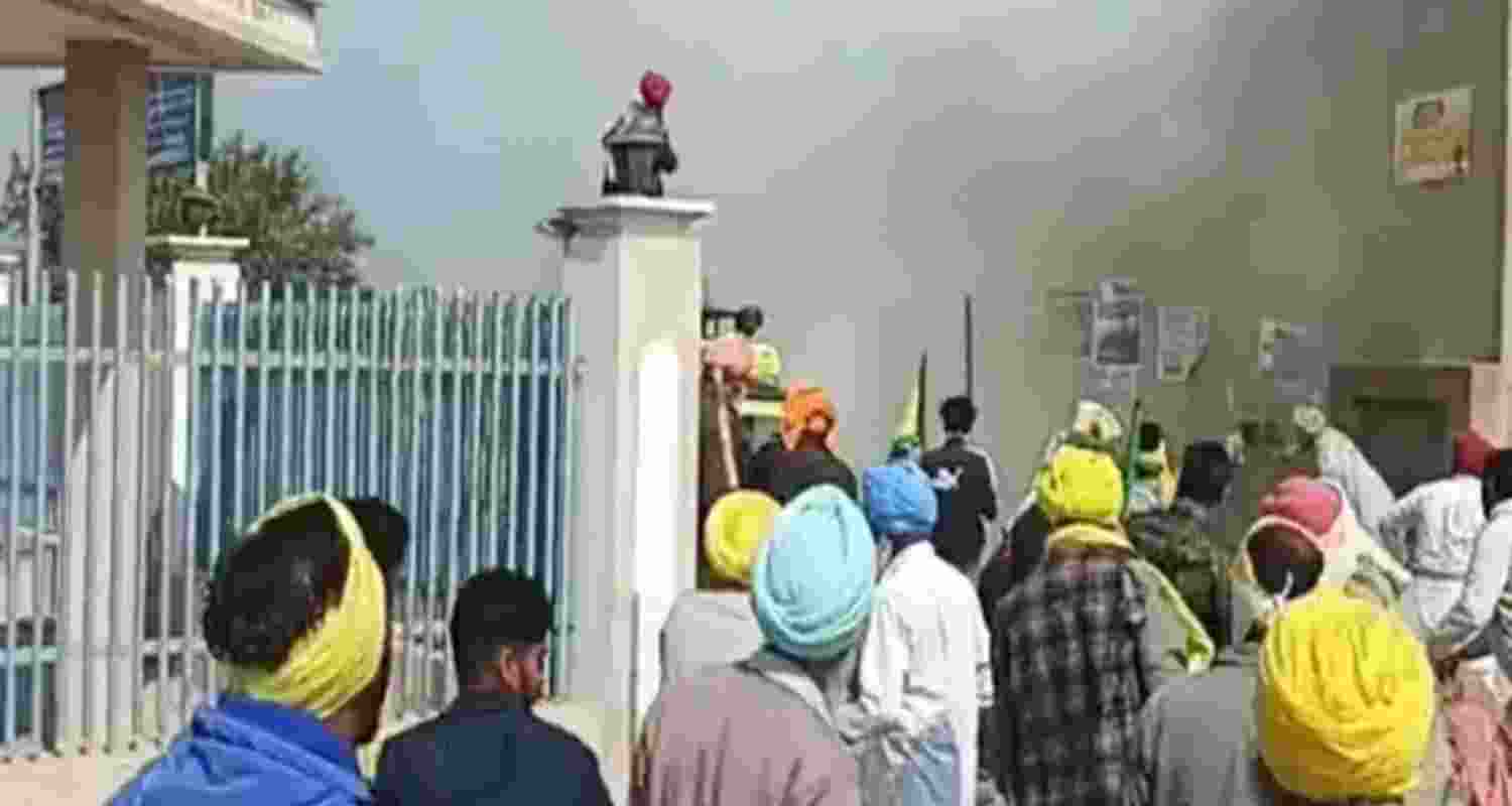 Farmers hold protest in Bathinda.