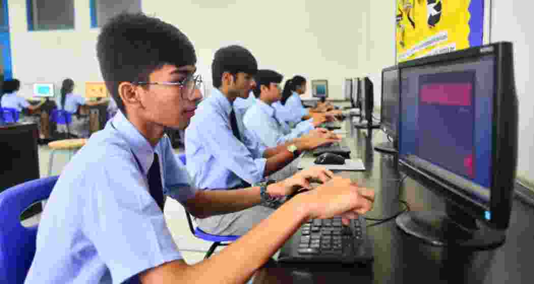 Students attend an online lesson.