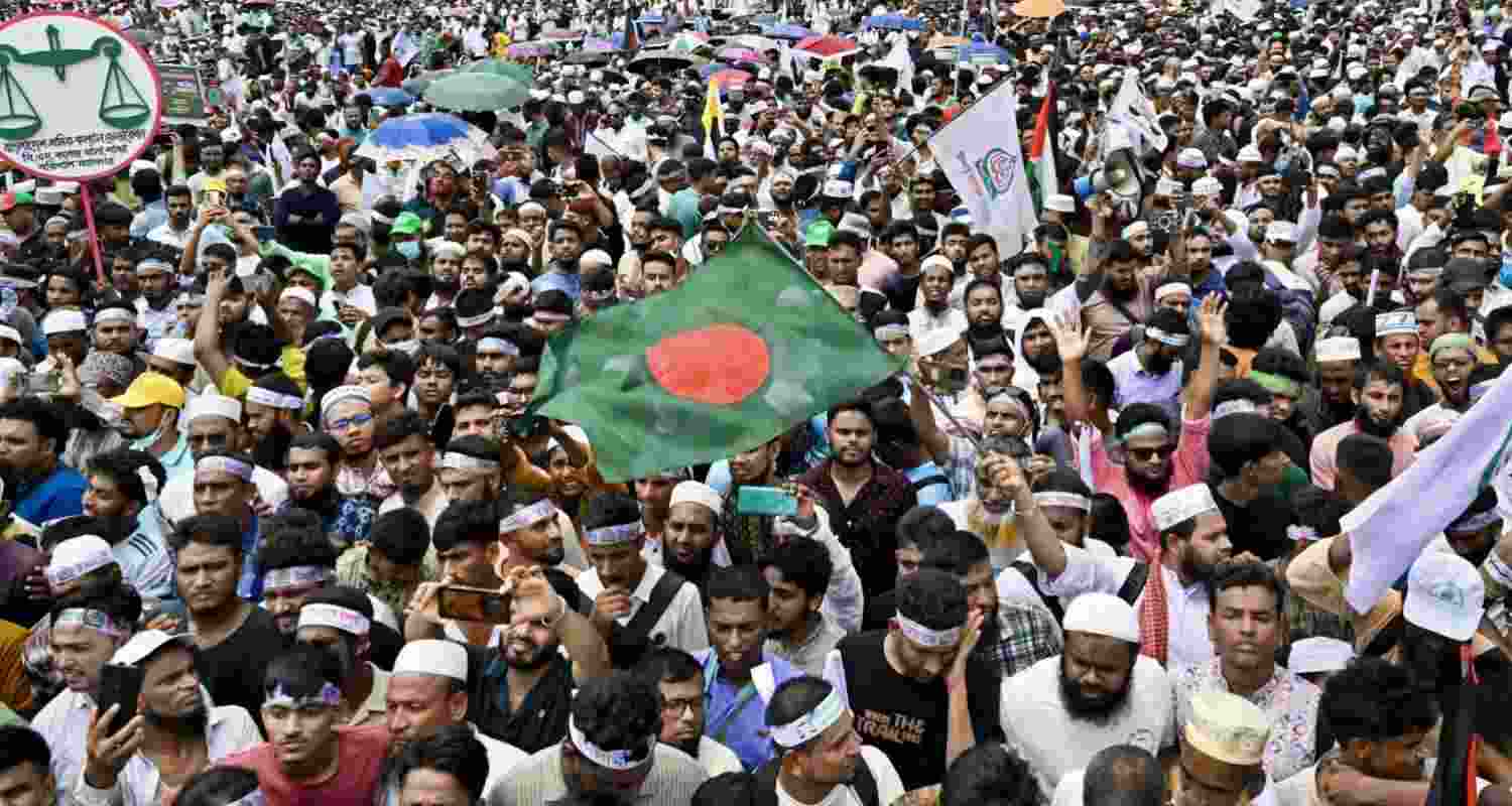 In his address, the CEC urged citizens to vote “without fear,” calling on all political parties, candidates and the public to participate sincerely in ensuring a peaceful and democratic election