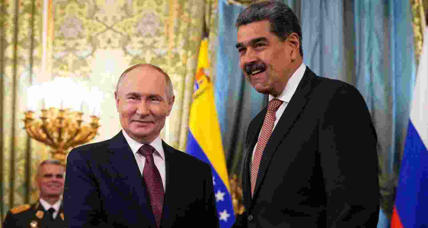 This is the first time in months that the Russian President has sided with the Maduro government, while expressing commitment to strengthen their strategic partnership treaty, which the two countries had signed in June