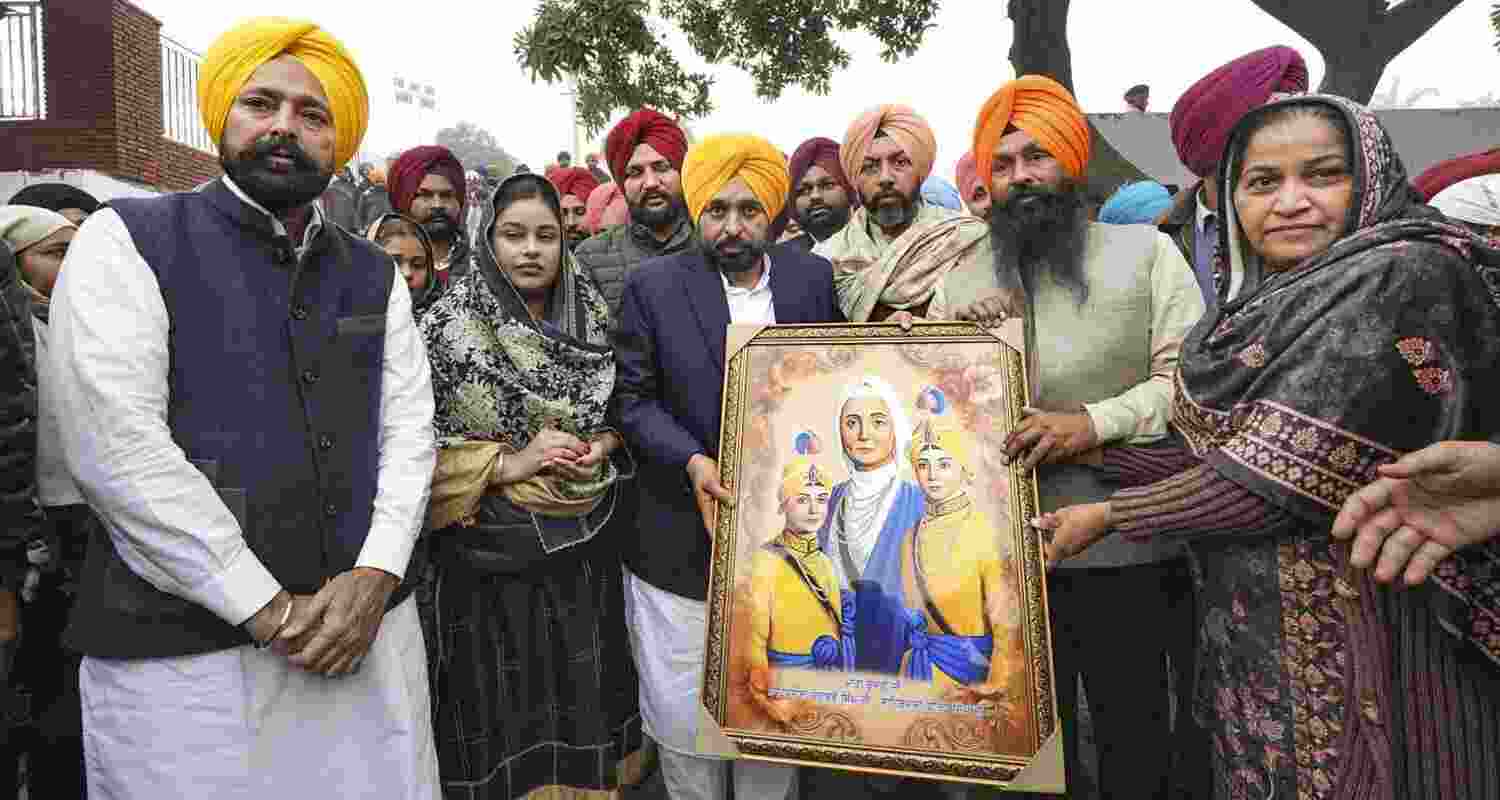 There is a three-day Shaheedi Sabha (martyrdom congregation) ongoing at the city of Fatehgarh Sahib, held annually from December 25 to 27 in memory of Sahibzades Baba Zorawar Singh and Baba Fateh Singh, the younger sons of Guru Gobind Singh, and their grandmother Mata Gujri