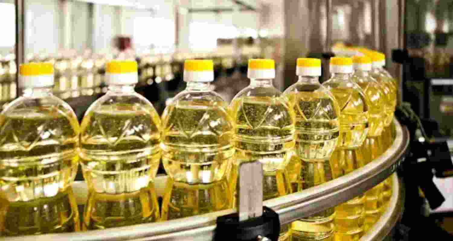 The latest data shows the country imported 15,48,041 tonnes of edible oil in July this year, as against 18,40,062 in the year-ago period