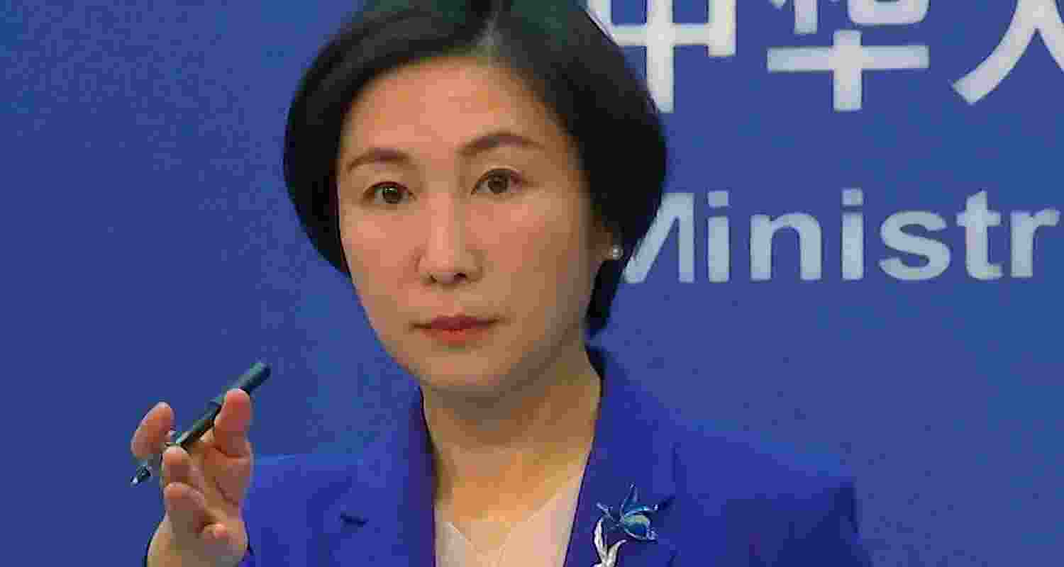 The Shaksgam Valley, borders Xinjiang Province of the People’s Republic of China (PRC) to the north, the Northern Areas of POJK to the south and west, and the Siachen Glacier region to the east