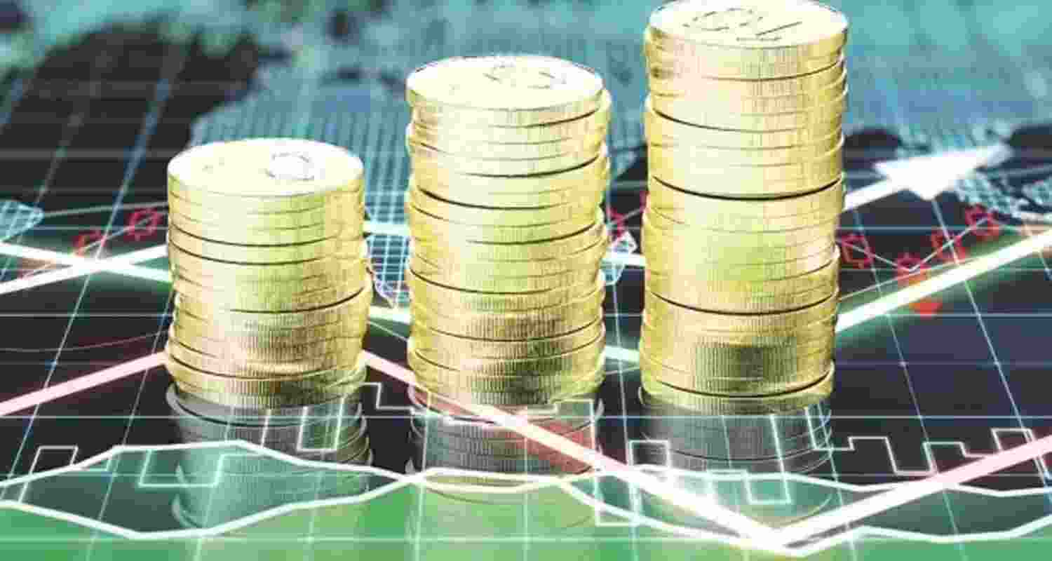 While the overall reserves had risen by USD 2.703 billion to USD 698.192 billion in the previous reporting week, they now stood at USD 688.871 billion.