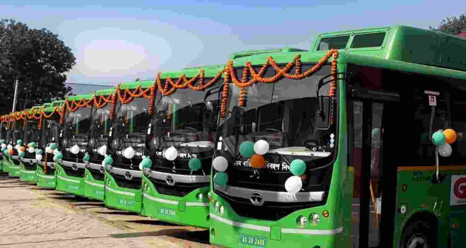 Guwahati mandates display of driving licences in green buses 