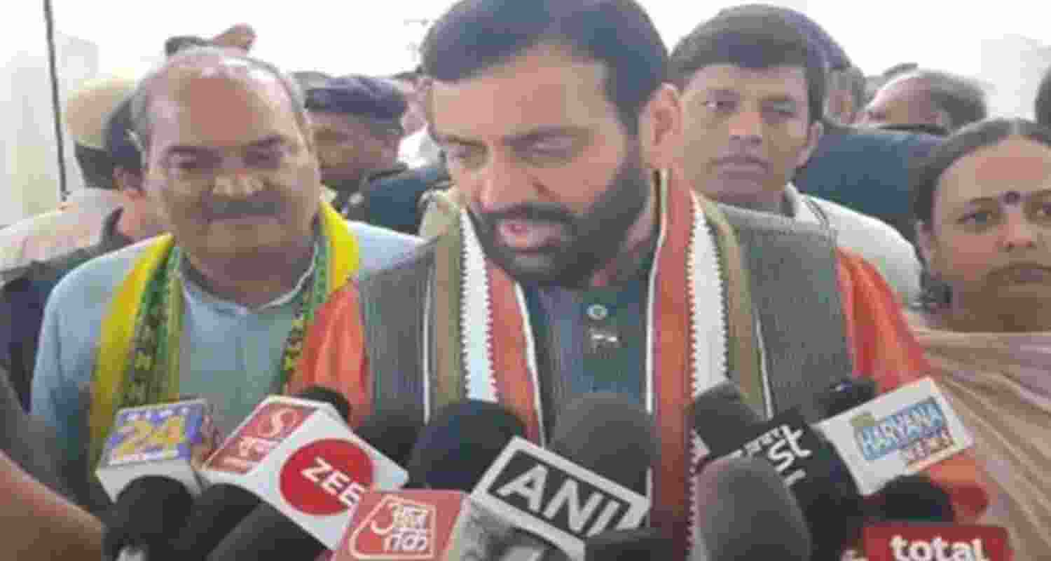 Haryana CM flags off marathon, urges youth to avoid drugs