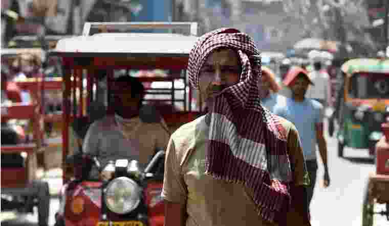 The weather office has forecast mainly clear skies and heatwave to severe heatwave conditions with strong surface winds. 