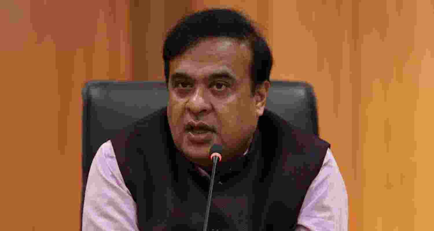 Himanta Biswa Sarma claims Sonia Gandhi once asked him to fix oath date in 2014; says Rahul Gandhi’s call changed plans.