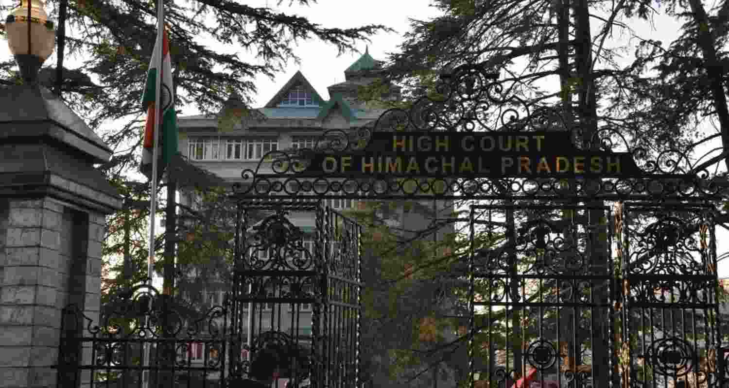 HP High Court orders release of pension arrears to former MLAs within a month, warns 6% interest on delay; relief for ex-legislators outside new law.