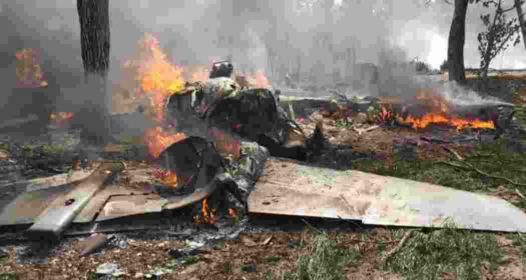 A Jaguar fighter jet (representative image) crashed near Jamnagar during a night mission, killing one pilot while another is receiving medical treatment. A Court of Inquiry has been initiated.