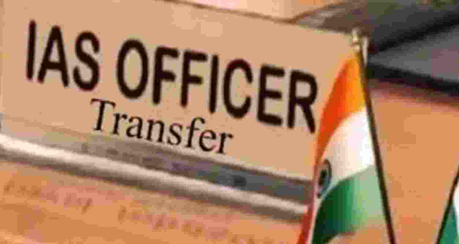 MP govt transfers 11 IAS officers; Cong raises concern 