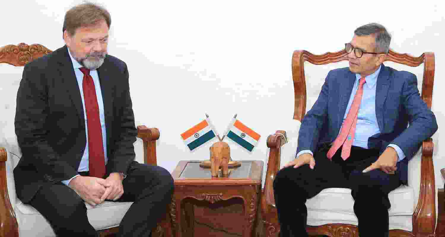 Defence Secretary Rajesh Kumar Singh (right) met German Ambassador Dr Philipp Ackermann (left). 