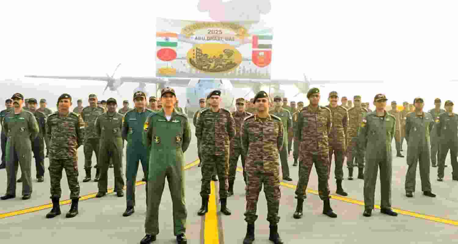 An Indian Army contingent has left for the UAE to take part in Exercise Desert Cyclone-II. 