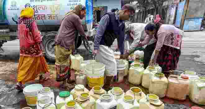 Indore Divisional Commissioner, Sudam Khade, told reporters that the official death toll is seven, as per the health department