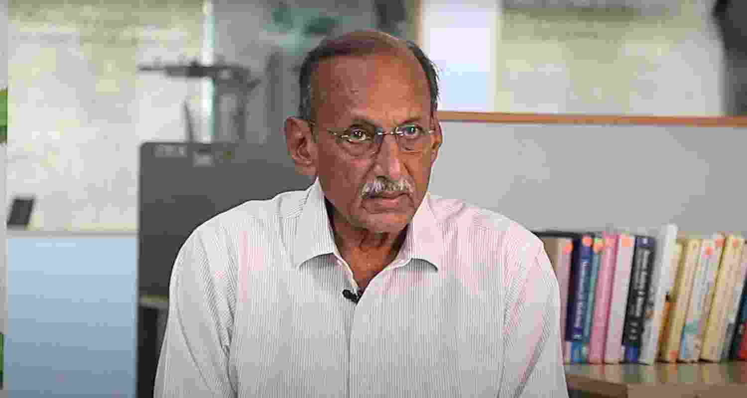 Sanjay Mashruwala resigns as Managing Director of Reliance Jio Sanjay Mashruwala resigns as Managing Director of Reliance Jio