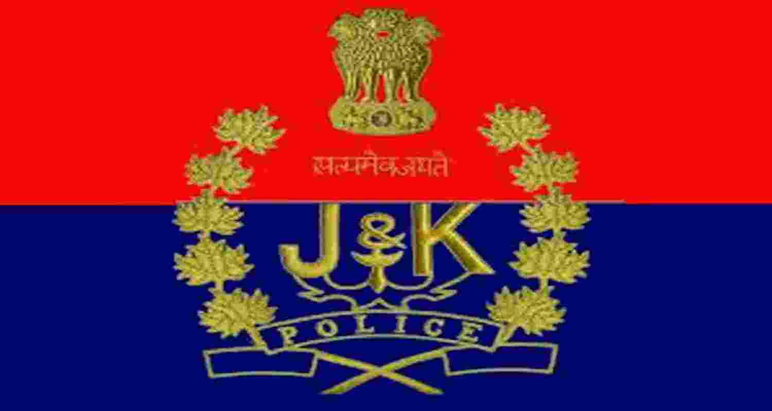 Jammu and Kashmir police detain terror associate Abdul Qayoom. 