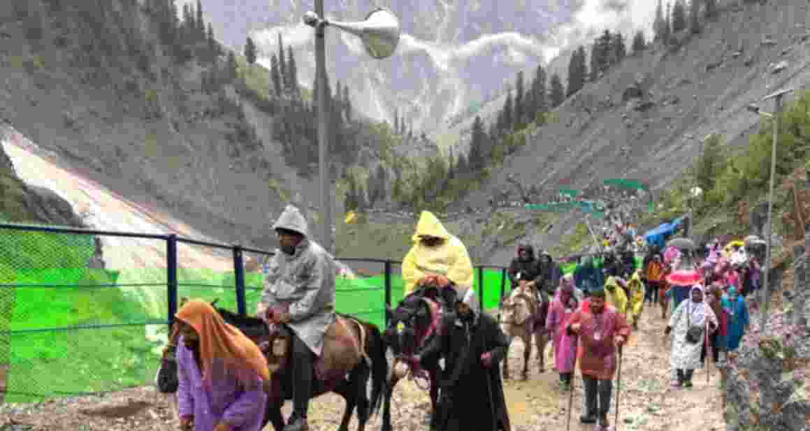 Over 1.3 lakh devotees pay obeisance at Amarnath Shrine